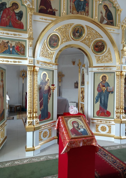 Иконостас храма Георгия Победоносца